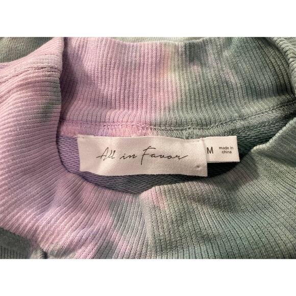 All In Favor Crop Crew Neck Sweatshirt Sz Medium Green & Purple Tie Dye NWT - Picture 6 of 7